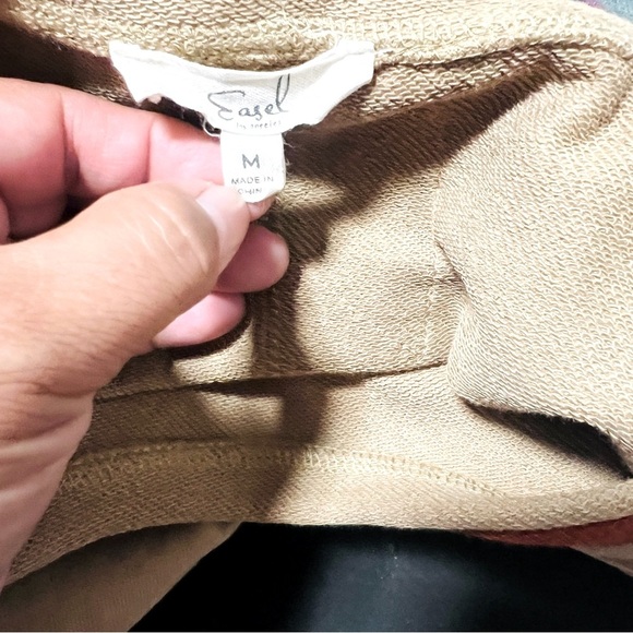 Easel Women Medium Soft Washed Mix N Match Fabric Flower Patch Top in Mushroom - Picture 6 of 8